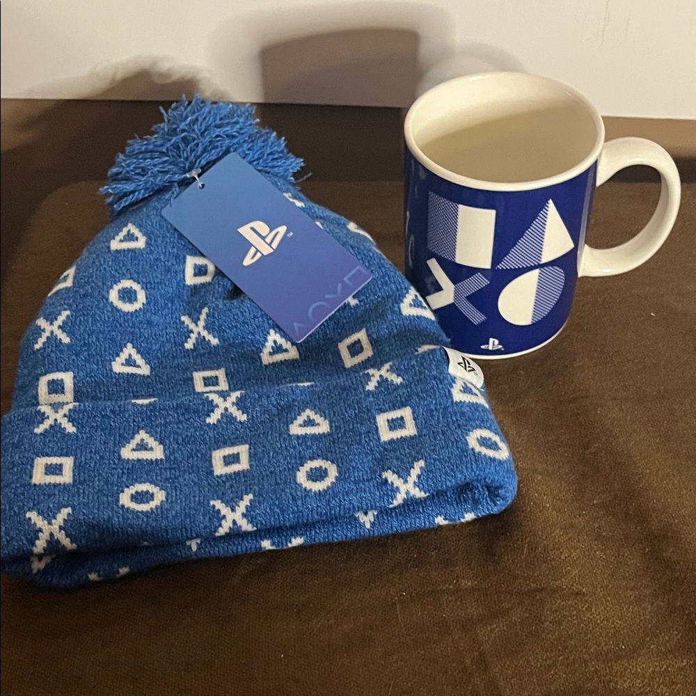 😄PlayStation toque and mug gamer bundle